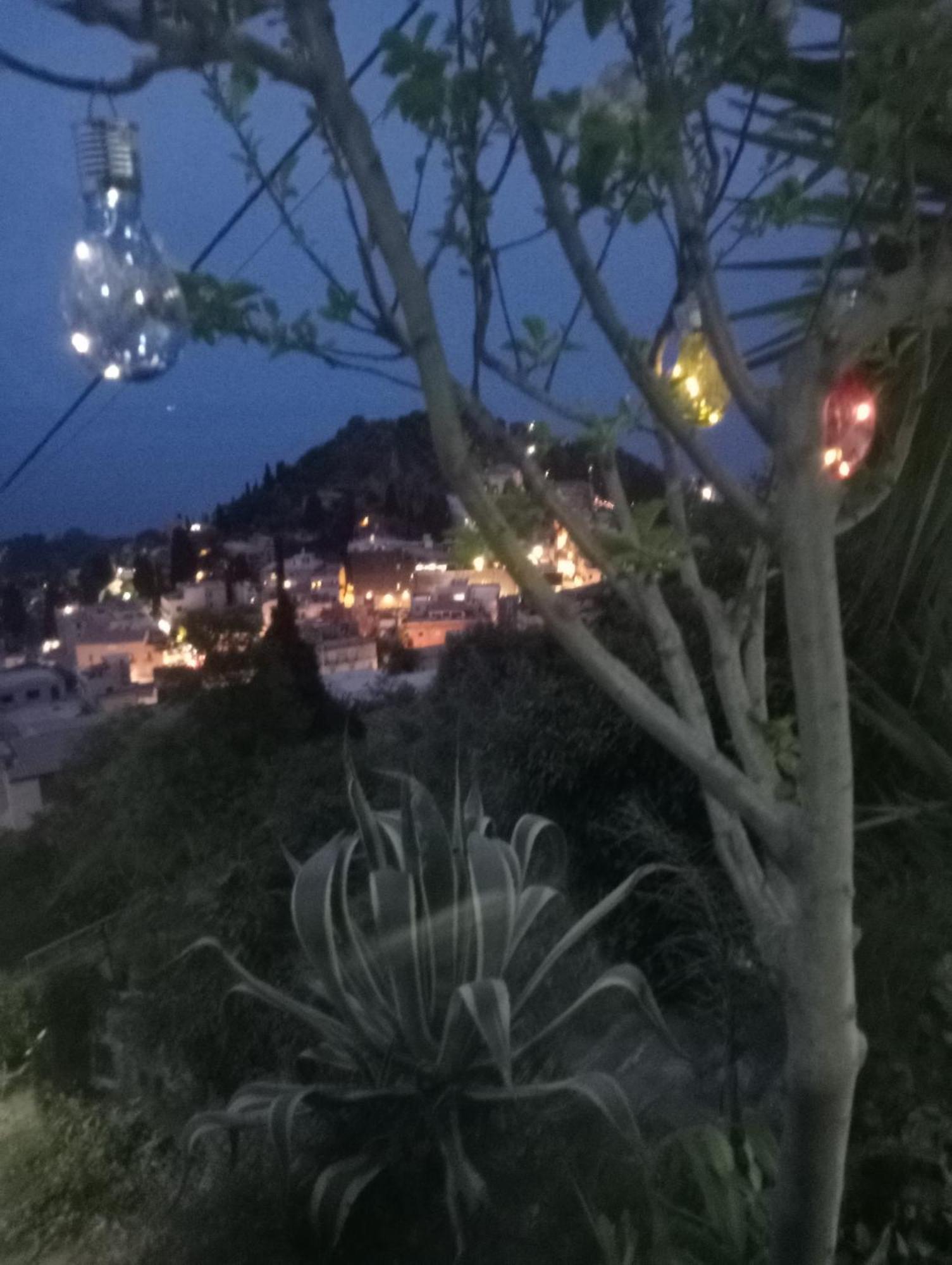 Villa Johnny And Mary'S House Breathtaking View Taormine Chambre photo
